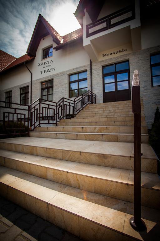 Roata Faget Inn Cluj-Napoca Exterior photo